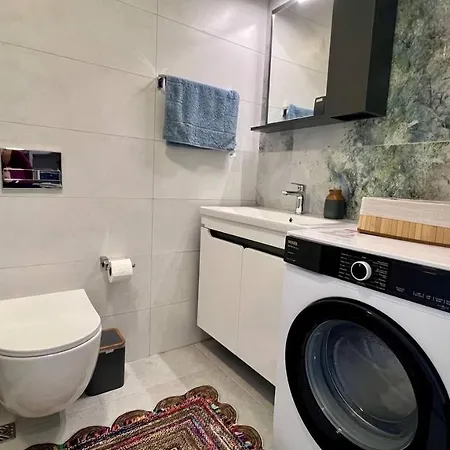 Ocean - Pool & Sea Apartman *